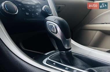 Седан Ford Fusion 2013 в 