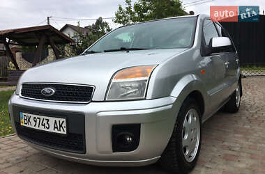Хэтчбек Ford Fusion 2011 в 