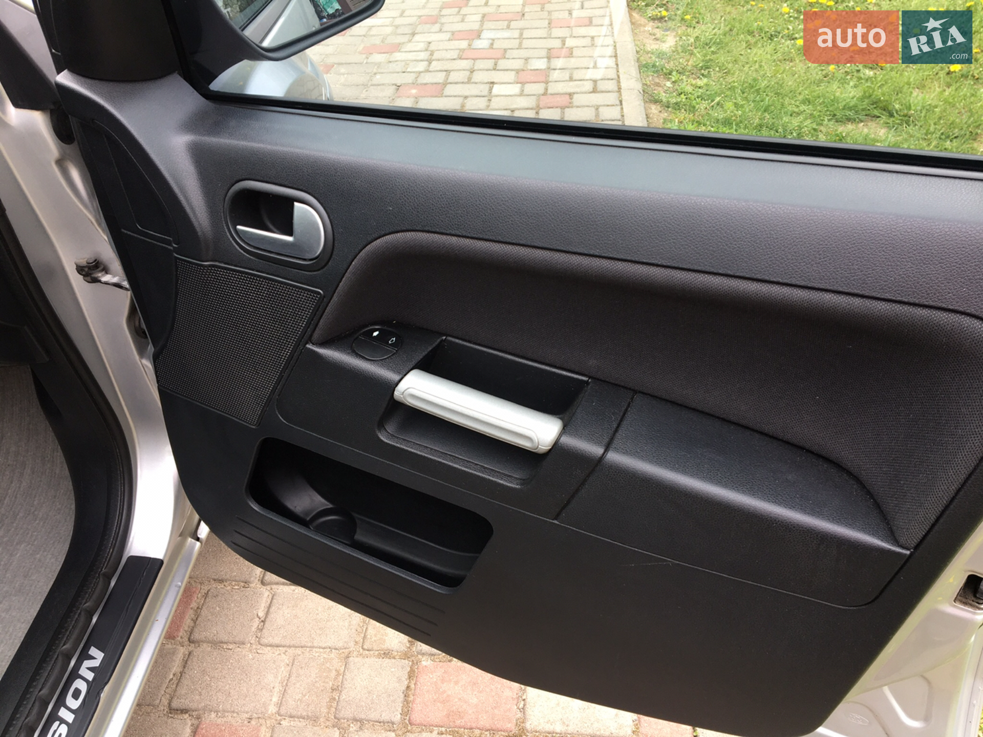 2011 Ford Fusion - мініатюра 32