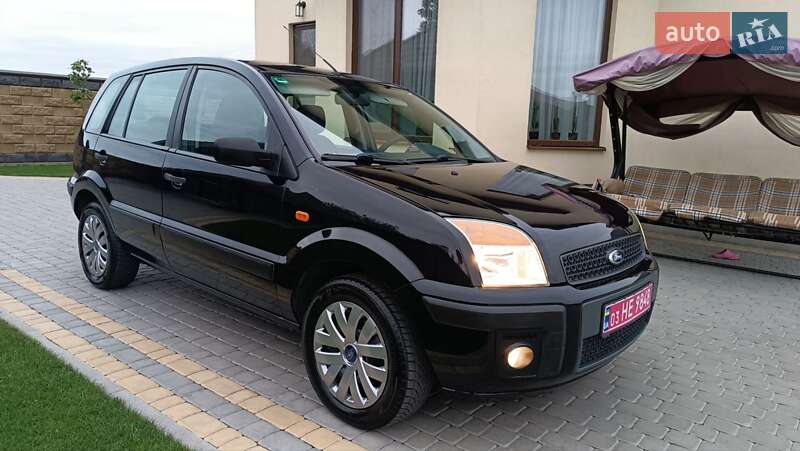 Хетчбек Ford Fusion 2007 в 