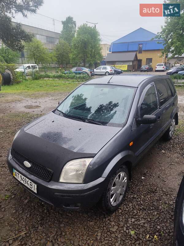 Хетчбек Ford Fusion 2004 в Івано-Франківську