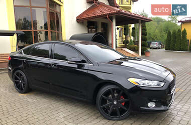 Седан Ford Fusion 2016 в 