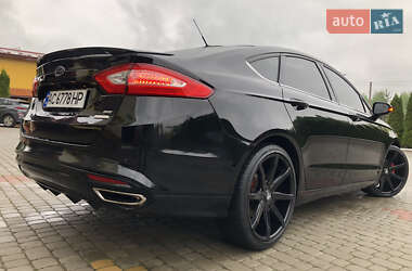 Седан Ford Fusion 2016 в 