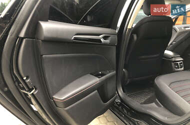 Седан Ford Fusion 2016 в 
