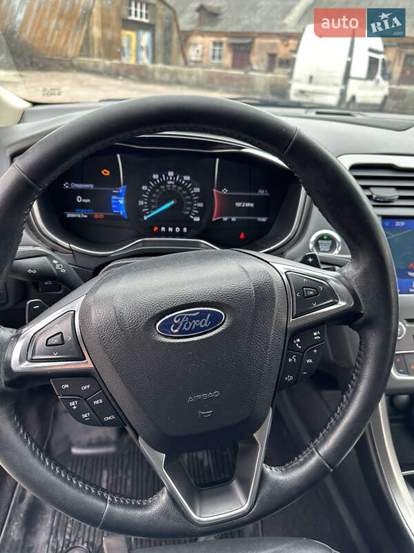 Седан Ford Fusion 2017 в Чернигове