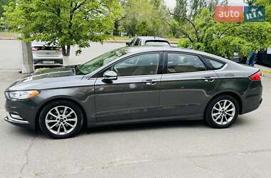 Седан Ford Fusion 2017 в 
