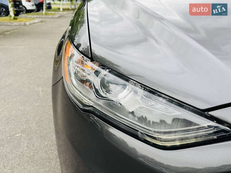 Седан Ford Fusion 2017 в Києві