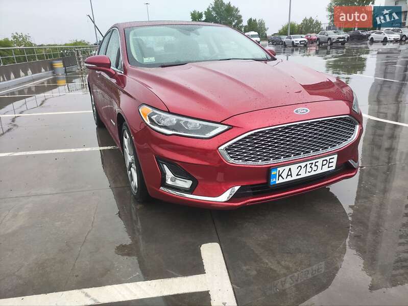 Седан Ford Fusion 2018 в Киеве