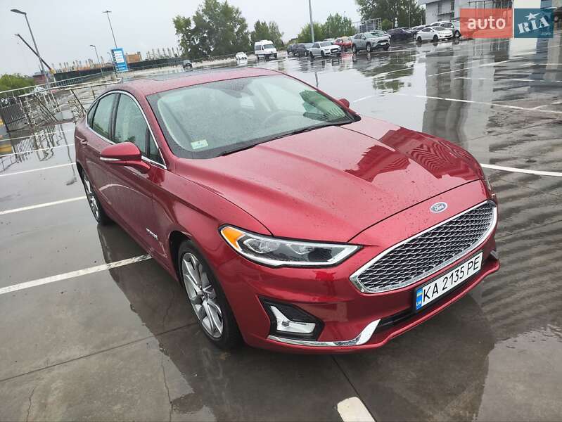 Седан Ford Fusion 2018 в Киеве