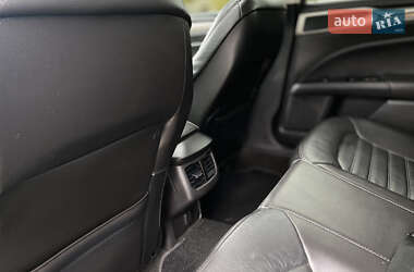 Седан Ford Fusion 2013 в 