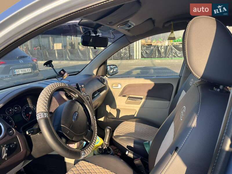 Хетчбек Ford Fusion 2007 в Первомайську