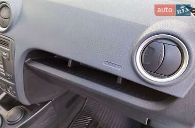 Хетчбек Ford Fusion 2010 в 