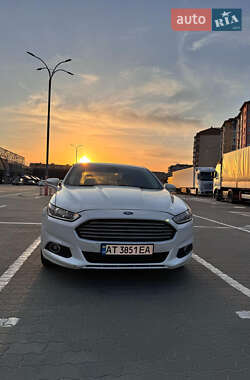 Седан Ford Fusion 2013 в Івано-Франківську