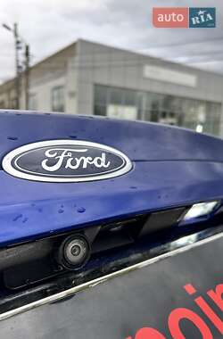 Седан Ford Fusion 2016 в 