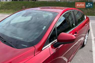 Седан Ford Fusion 2019 в 