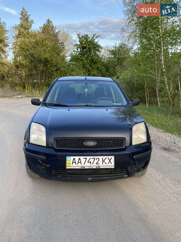 Хэтчбек Ford Fusion 2005 в Вите-Почтовой
