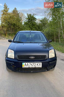 Хэтчбек Ford Fusion 2005 в 