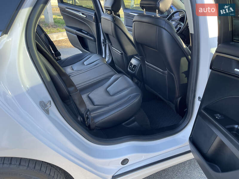 Седан Ford Fusion 2019 в Харькове