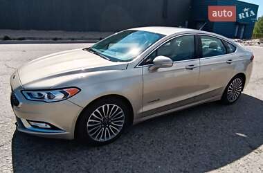 Седан Ford Fusion 2018 в 