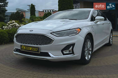 Седан Ford Fusion 2020 в 