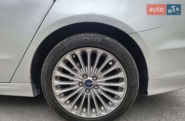 Седан Ford Fusion 2014 в 
