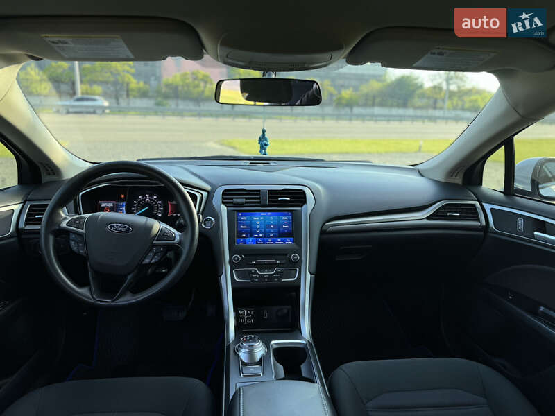 Седан Ford Fusion 2016 в Днепре