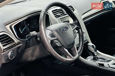 Седан Ford Fusion 2014 в 