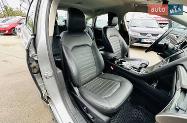 Седан Ford Fusion 2014 в 