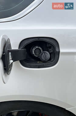 Седан Ford Fusion 2014 в 