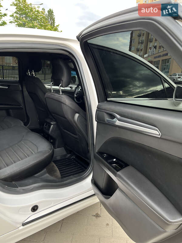 Седан Ford Fusion 2014 в Житомире