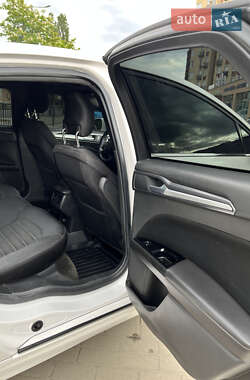 Седан Ford Fusion 2014 в 