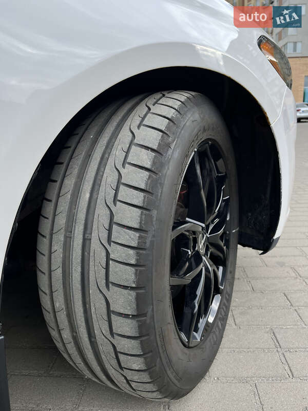 Седан Ford Fusion 2014 в Житомире