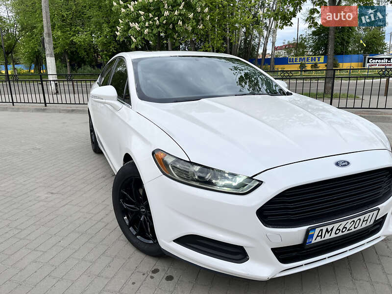 Седан Ford Fusion 2014 в Житомире