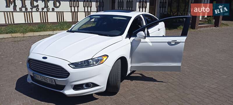 Седан Ford Fusion 2013 в Полтаве