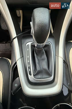 Седан Ford Fusion 2014 в 