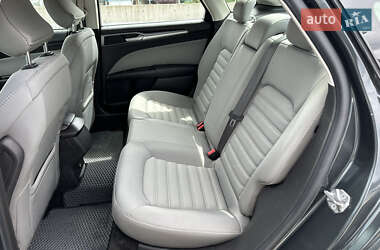 Седан Ford Fusion 2014 в 