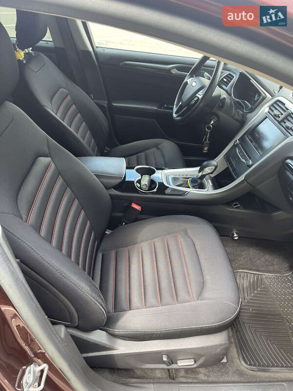 Седан Ford Fusion 2015 в Киеве фото 16 Седан Ford Fusion 2015 в Киеве