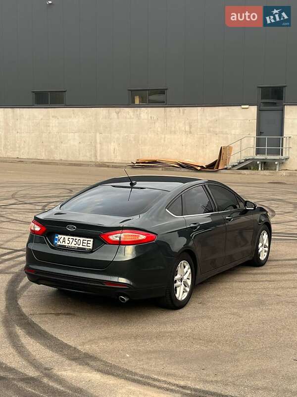 Седан Ford Fusion 2015 в Киеве фото 3 Седан Ford Fusion 2015 в Киеве