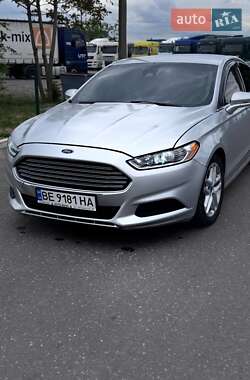 Седан Ford Fusion 2015 в 