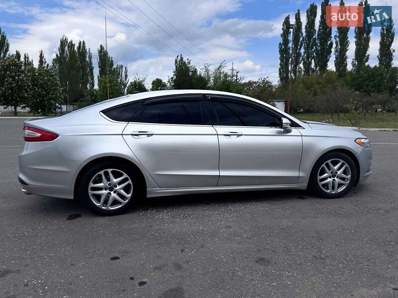 Седан Ford Fusion 2015 в Николаеве