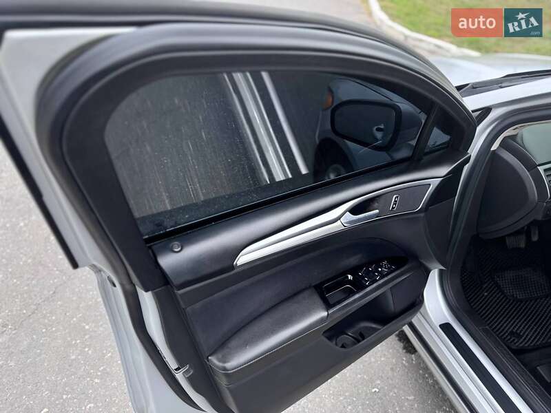 Седан Ford Fusion 2015 в Николаеве