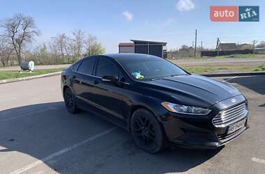 Седан Ford Fusion 2015 в 