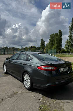 Седан Ford Fusion 2014 в 