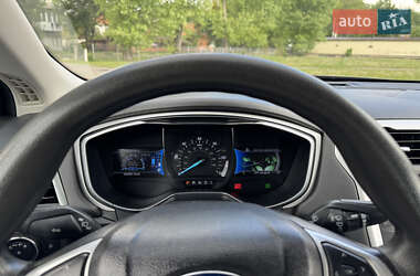 Седан Ford Fusion 2014 в 