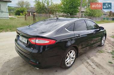 Седан Ford Fusion 2013 в 
