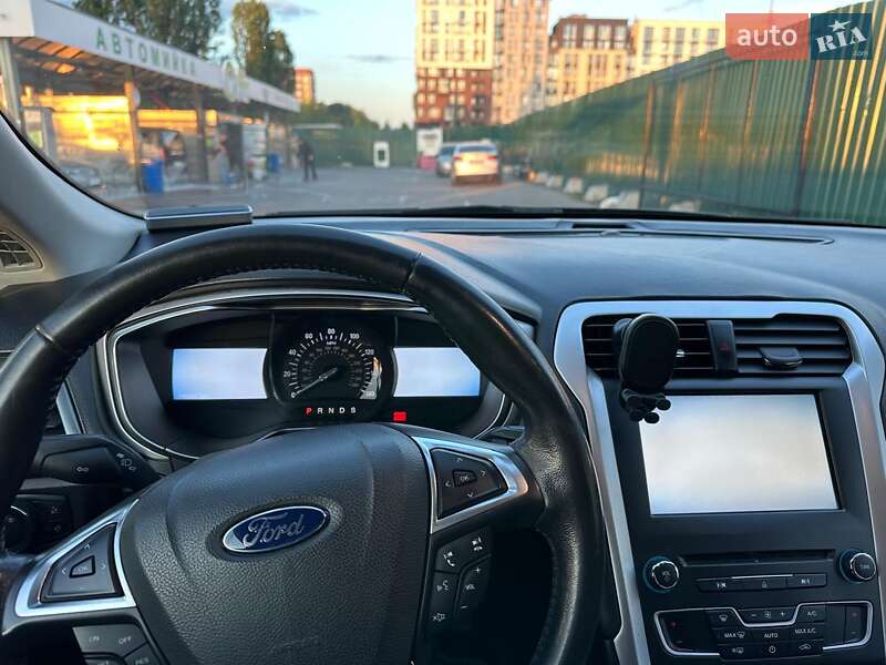 Седан Ford Fusion 2016 в Киеве