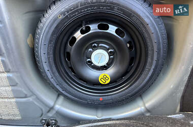 Хэтчбек Ford Fusion 2008 в 