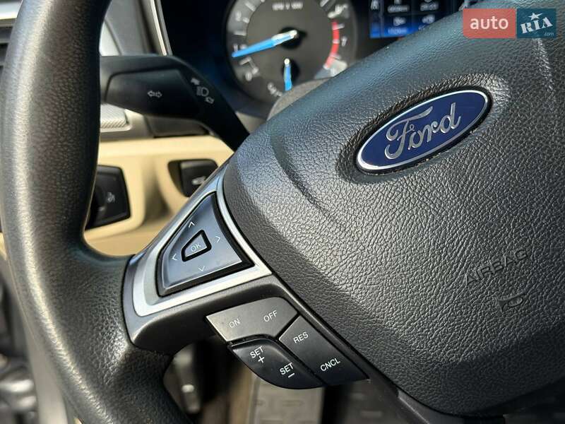 Седан Ford Fusion 2014 в Харькове