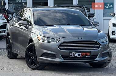 Седан Ford Fusion 2014 в 