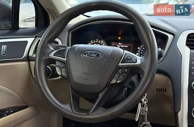 Седан Ford Fusion 2014 в 